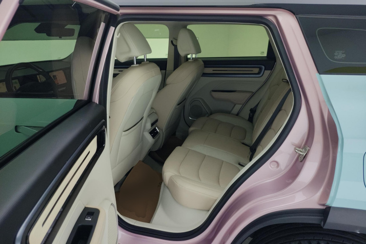 GEELY ICON 2024 صورة سيارة #13