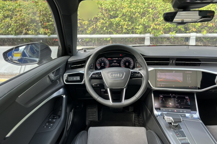 Audi A6 2021 car image #13