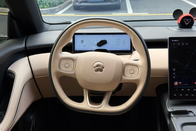 NIO ET5T 2023 изображение автомобиля #13