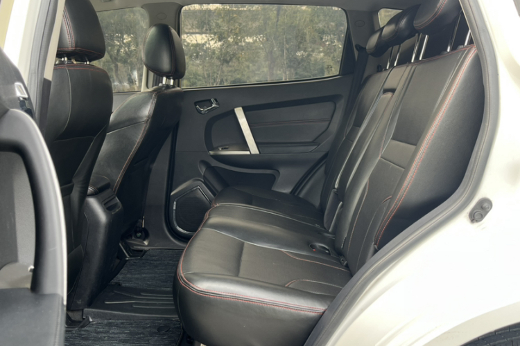 GEELY GX7 2016 car image #13