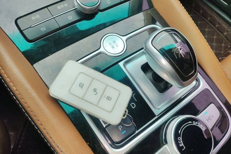 BYD Qin New Energy 2018 car image #13