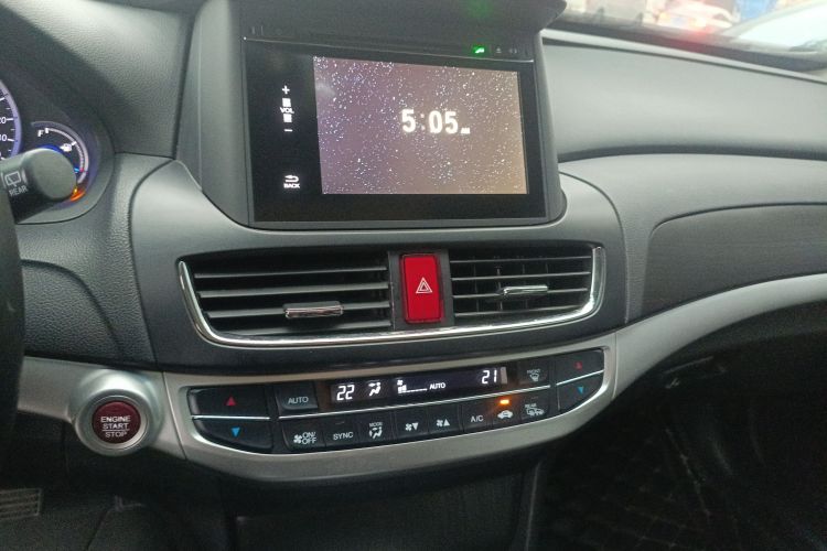 Honda CROSSTOUR 2016 immagine di auto #13