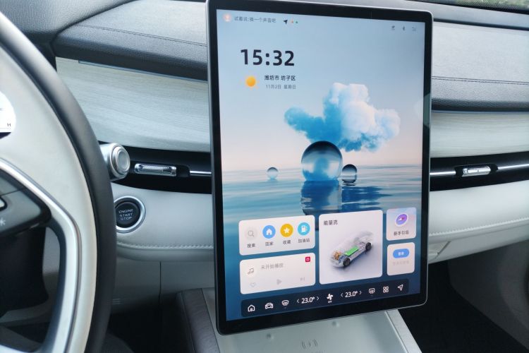 GEELY PrefaceL 2023 car image #13