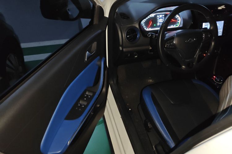 2018 #13 2018 car image #13