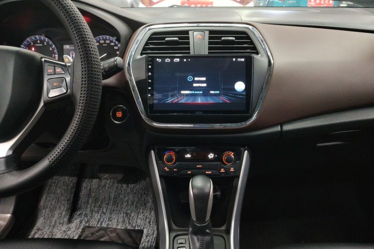 铃木 骁途 2017 汽车图片 #13