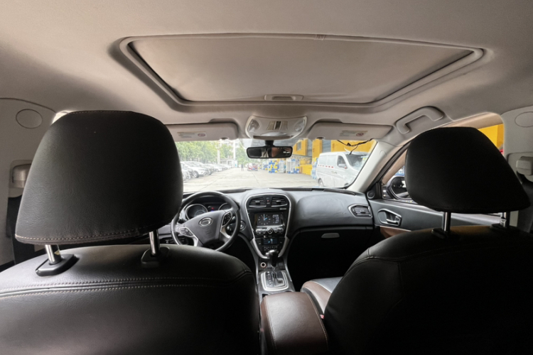 GAC Trumpchi GS5 Super 2015 car image #13