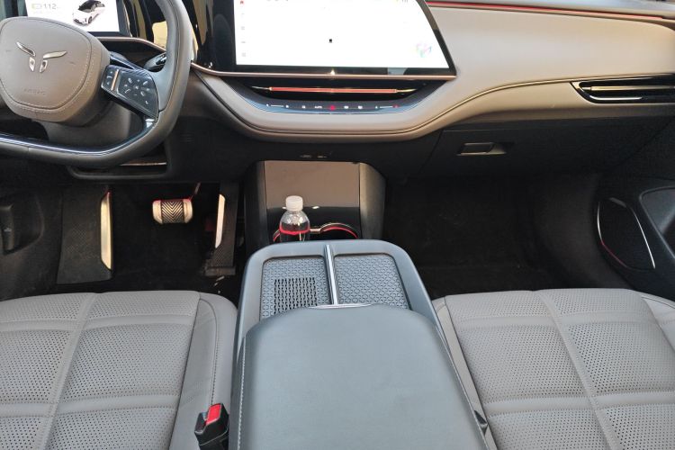 HongQi EH7 2024 car image #13