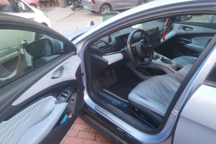 BYD Seal 2023 immagine di auto #13