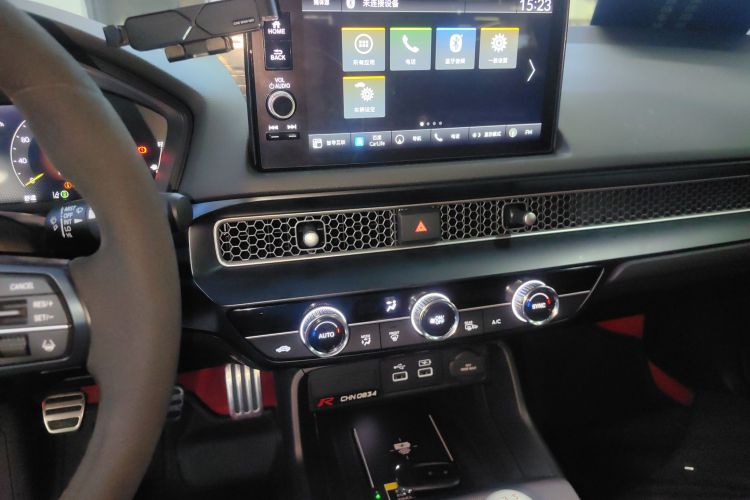 Honda Civic (Imported) 2024 #13 Honda Civic (Imported) 2024 car image #13