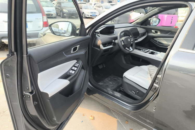 Changan CS55PLUS PHEV 2025 immagine di auto #13