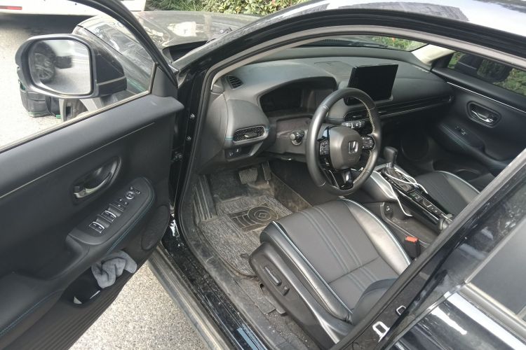 Honda HR-V 2024 #13 Honda HR-V 2024 car image #13