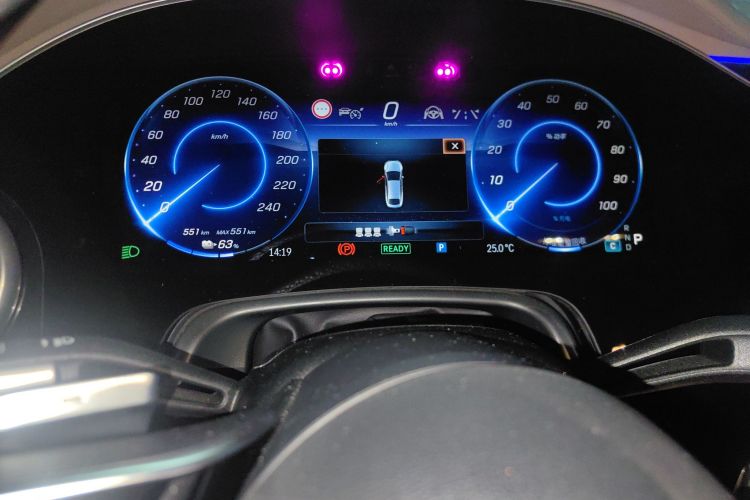 Mercedes-Benz EQS Class 2024 car image #13