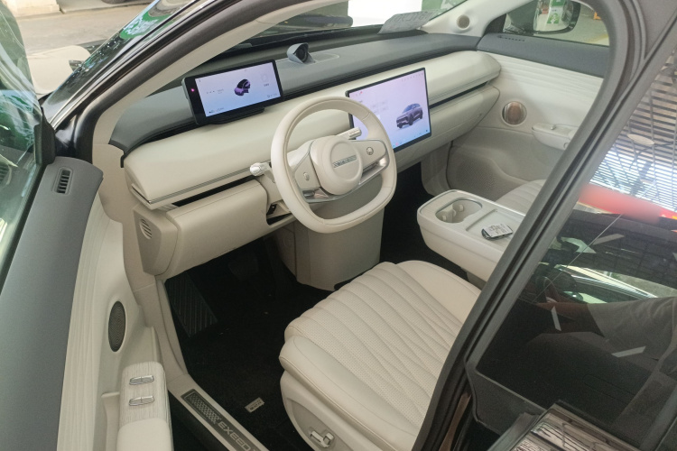 Exceed Stellar Era ET 2024 car image #13