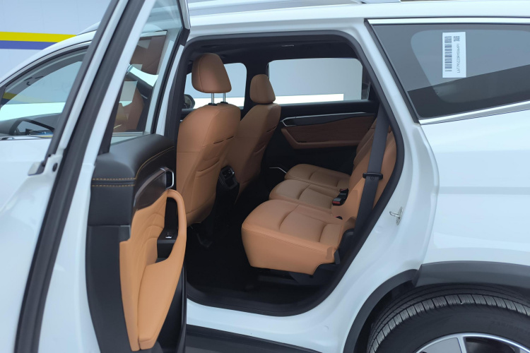 GEELY Okavango L 2024 car image #13