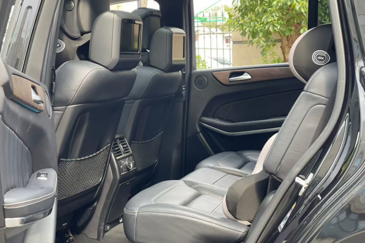 Mercedes-Benz GL Class 2019 car image #13