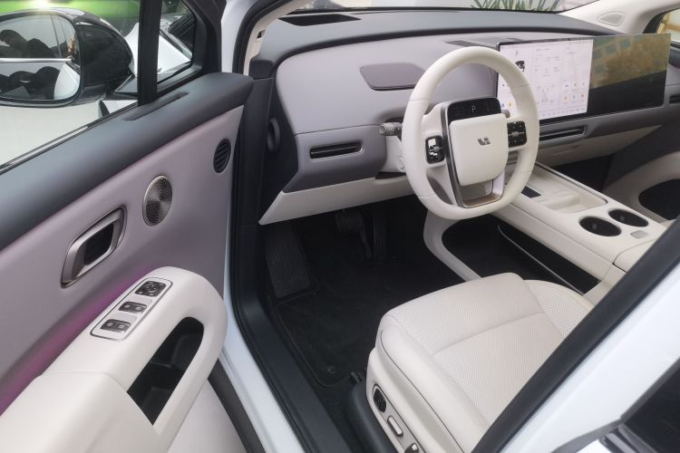 Li i8 2025 изображение автомобиля #13