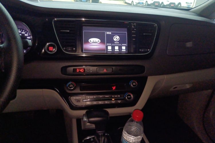 Kia Carnival (Imported) 2018 car image #13