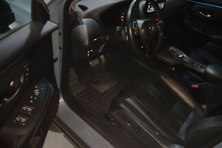 Honda ZR-V 2023 #13 Honda ZR-V 2023 car image #13