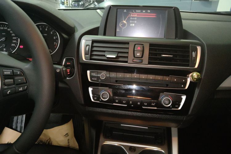 BMW 2 Series (Imported) 2016 car image #13