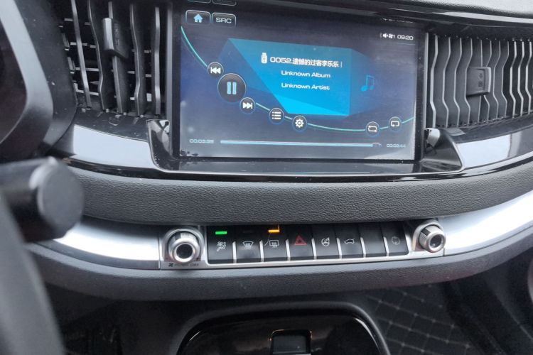 Haval H2s 2018 #13 Haval H2s 2018 car image #13