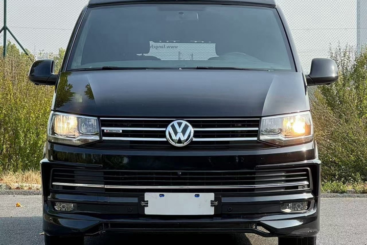 Volkswagen Caravelle 2017 car image #13