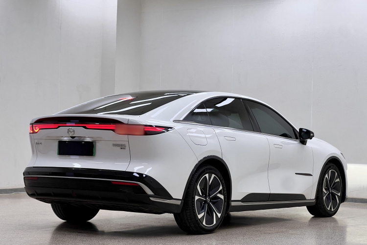 马自达 马自达EZ-6 2024 汽车图片 #13