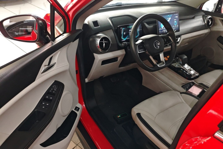 BYD Yuan 2021 #13 BYD Yuan 2021 car image #13