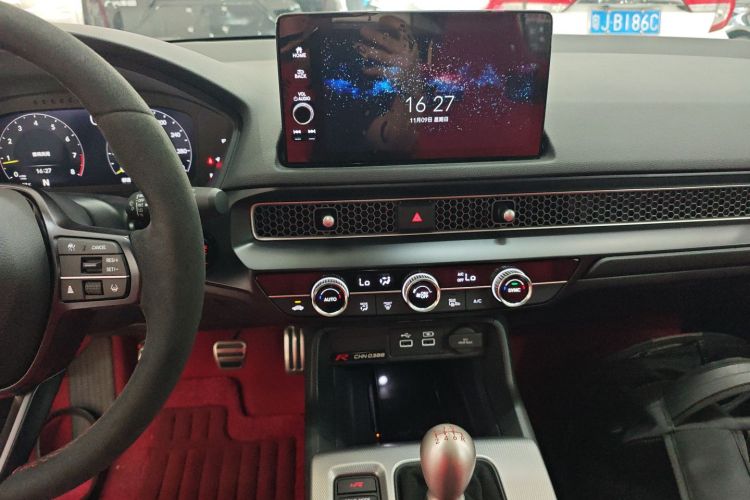 Honda Civic (Imported) 2023 #13 Honda Civic (Imported) 2023 car image #13