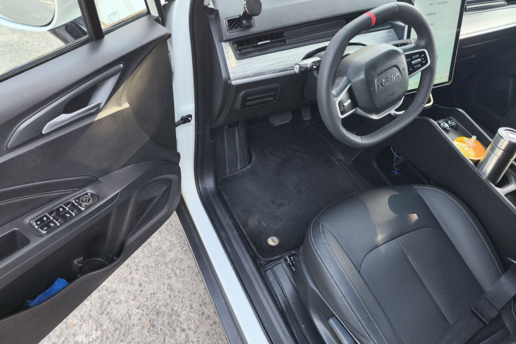 哪吒汽车 哪吒AYA 2023 #13 哪吒汽车 哪吒AYA 2023 汽车图片 #13