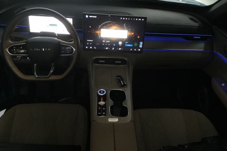 Chery Tiggo8 PLUS C-DM 2024 car image #13