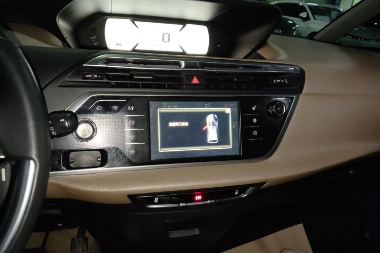 Citroen C4 PICASSO 2018 car image #13