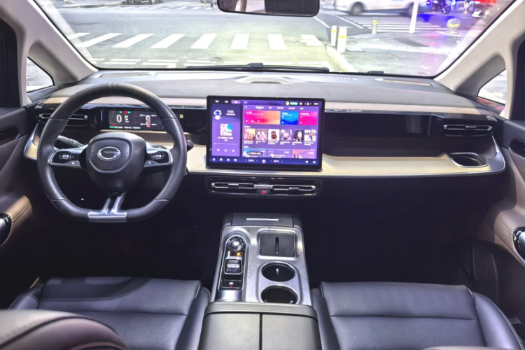 GAC Trumpchi E8 New Energy 2024 #13 GAC Trumpchi E8 New Energy 2024 car image #13