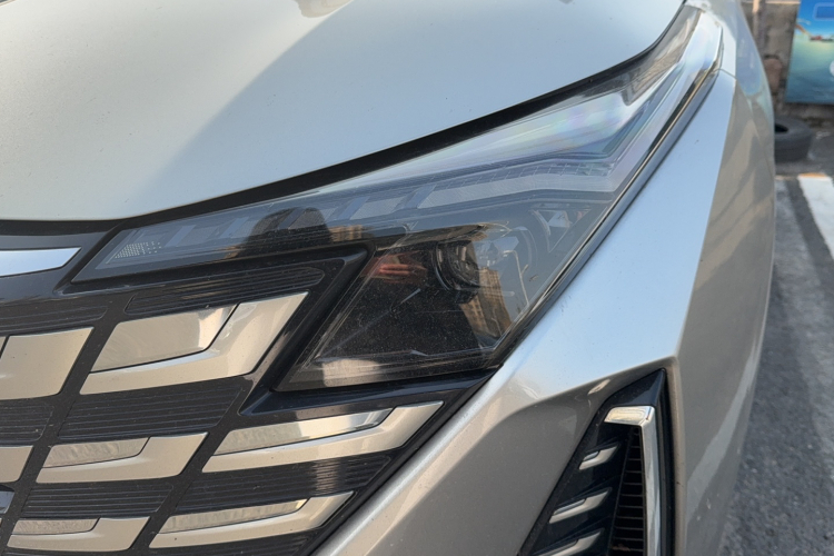 Changan UNI-Z PHEV 2024 #13 Changan UNI-Z PHEV 2024 صورة سيارة #13