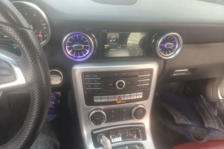 Mercedes-Benz SLC Class 2017 #13 Mercedes-Benz SLC Class 2017 car image #13