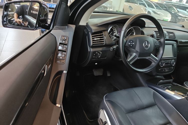 Mercedes-Benz R Class 2017 #13 Mercedes-Benz R Class 2017 car image #13