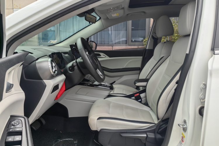 BYD Yuan 2022 car image #13