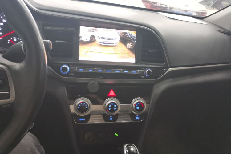 Hyundai Elantra AD 2019 car image #13