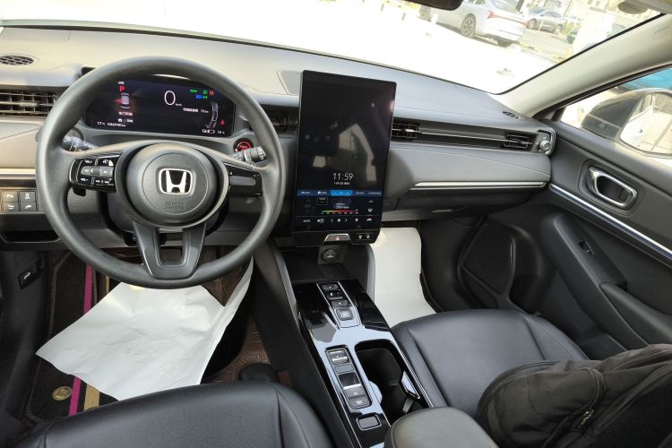 Honda e:NS1 2023 #13 Honda e:NS1 2023 car image #13