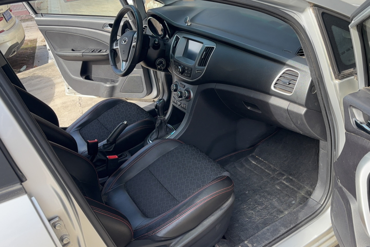 Kaiyi C3R 2015 car image #13