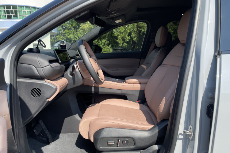 NIO ES6 2023 изображение автомобиля #13