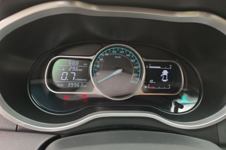 SWM X2 2022 imagen de coche #13