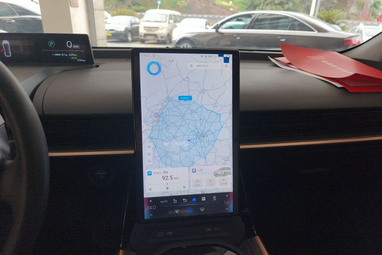 Toyota bZ3 2024 immagine di auto #13