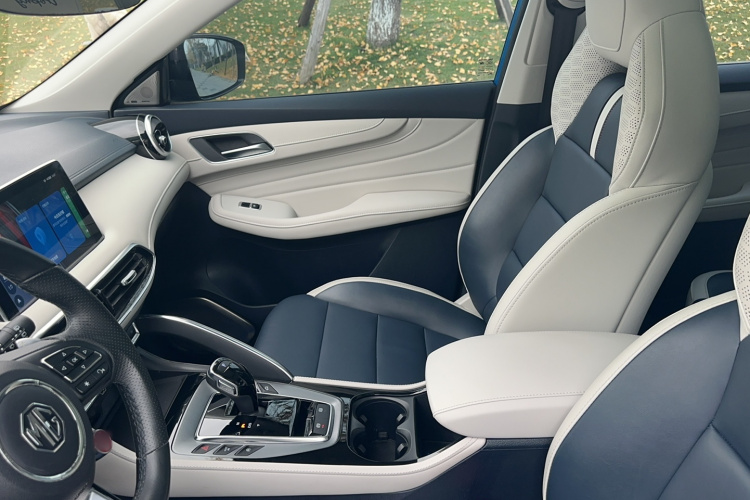 MG Pilot 2023 car image #13