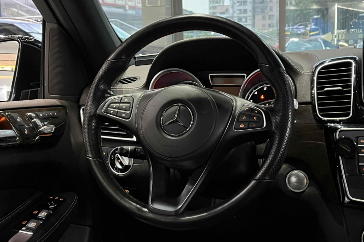 Mercedes-Benz GLS Class 2017 imagen de coche #13