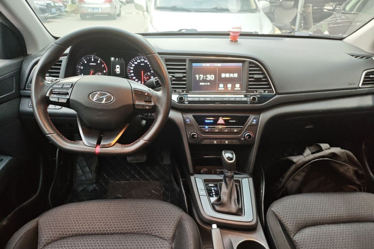 Hyundai Elantra AD 2018 #13 Hyundai Elantra AD 2018 car image #13