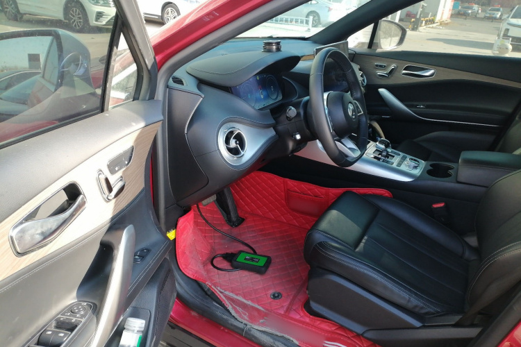 Denza X 2020 car image #13