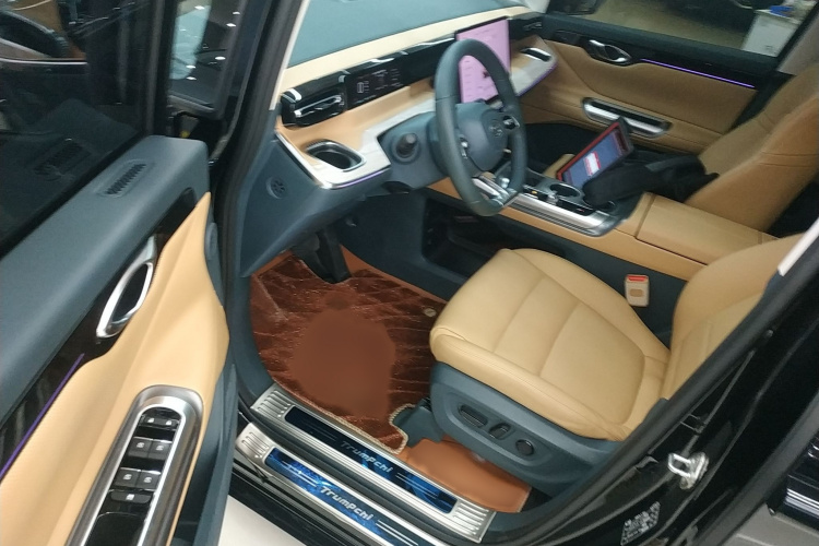 GAC Trumpchi E8 New Energy 2024 car image #13