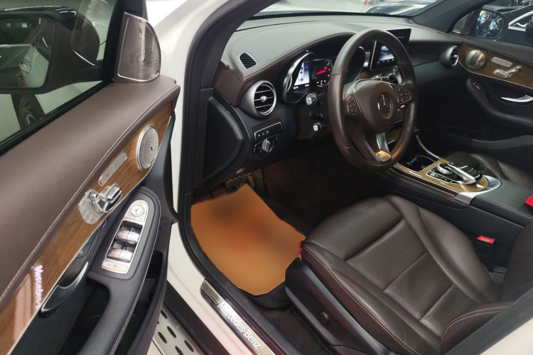 Mercedes-Benz GLC Coupe 2019 car image #13