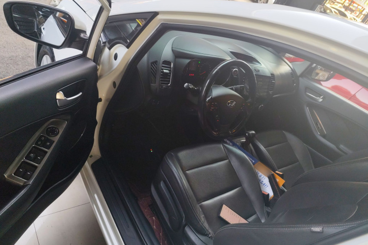 Kia K3 2015 #13 Kia K3 2015 car image #13