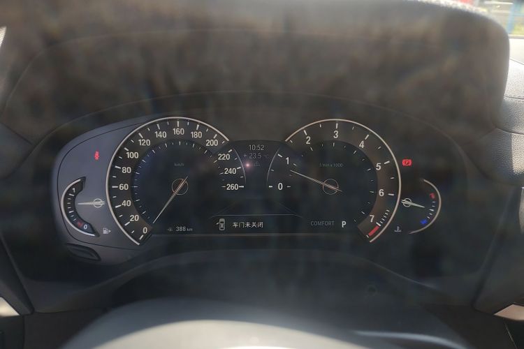 BMW X4 M40i 2019 #13 BMW X4 M40i 2019 car image #13